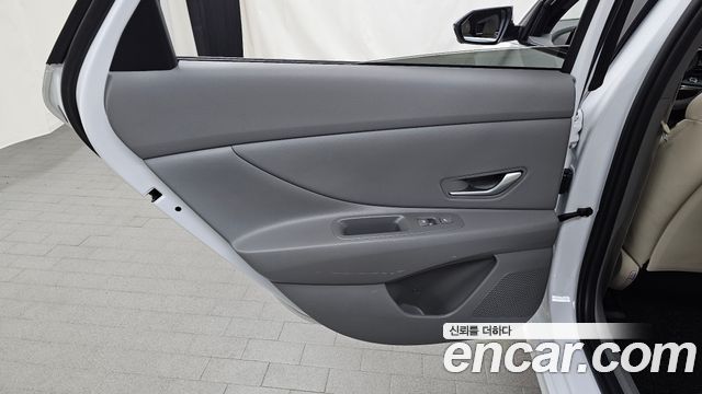 Hyundai AVANTE 2024 — photo 15