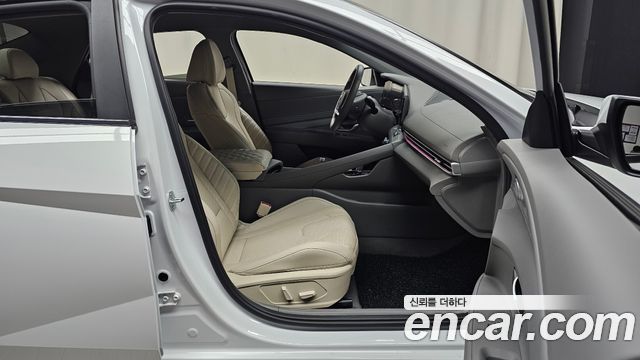 Hyundai AVANTE 2024 — photo 16