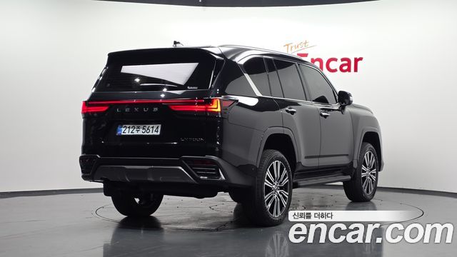 Lexus LX 2026 — photo 2