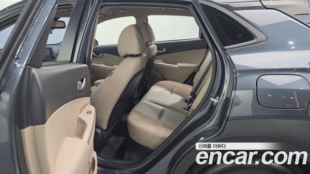 Hyundai Kona 2018 — photo 11