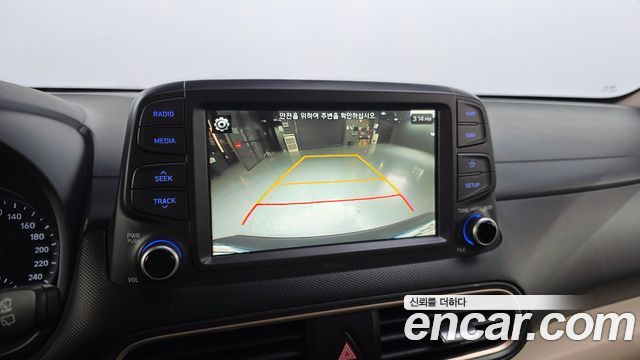 Hyundai Kona 2018 — photo 17