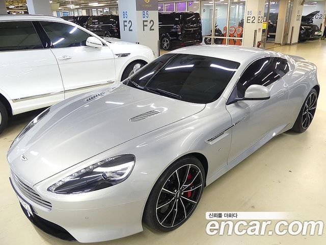 Aston Martin DB9 2016 — photo 2