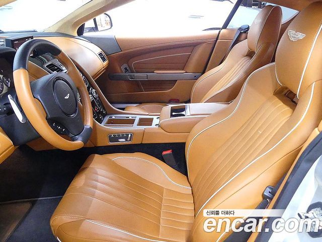 Aston Martin DB9 2016 — photo 7