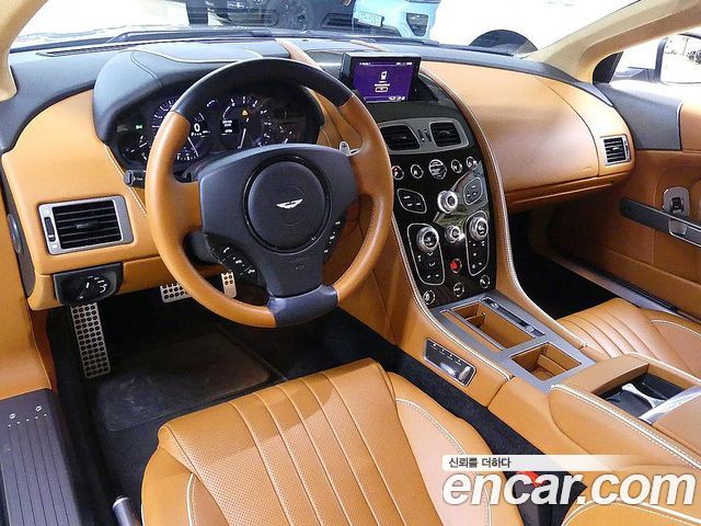 Aston Martin DB9 2016 — photo 12