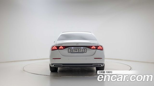 Mercedes-Benz E-Class 2026 — photo 4