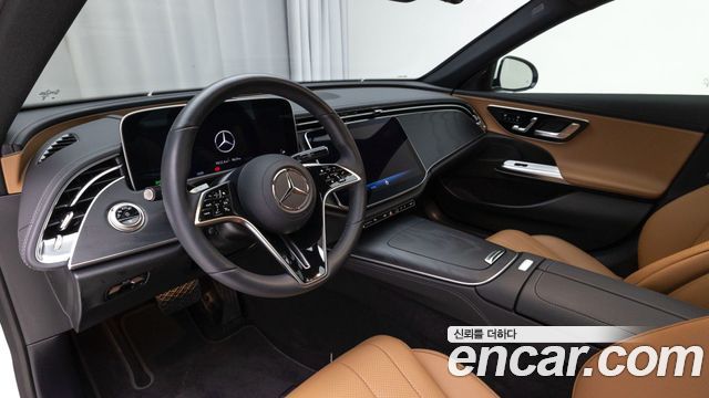 Mercedes-Benz E-Class 2026 — photo 13