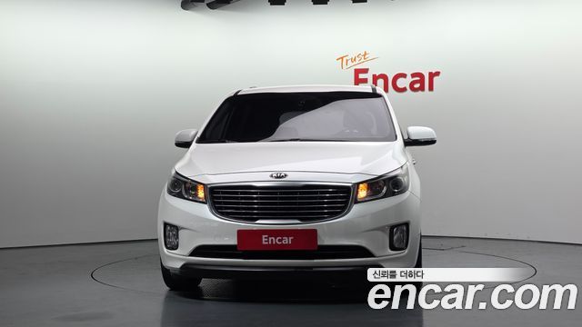 Kia Canival 2015 — photo 3