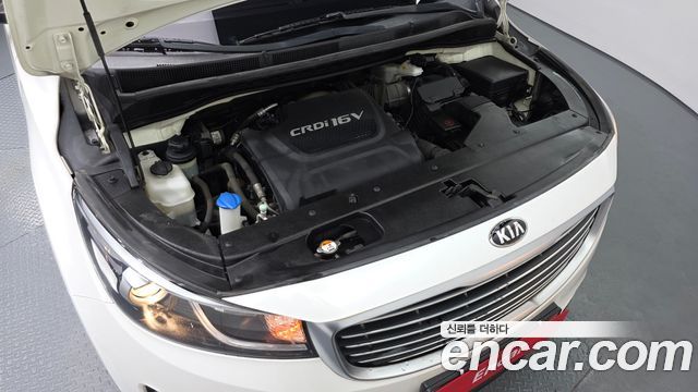 Kia Canival 2015 — photo 6