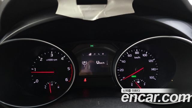 Kia Canival 2015 — photo 8