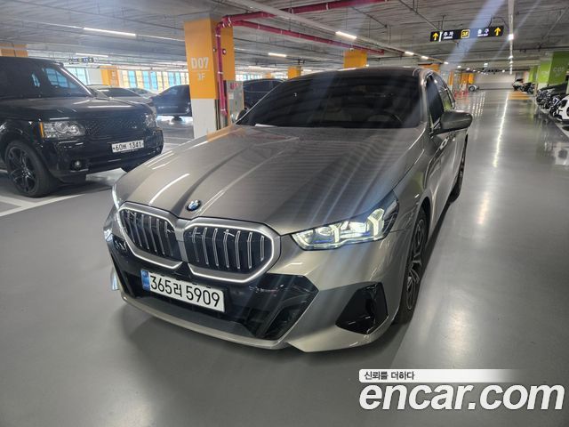 BMW 5-Series 2026 — photo 1