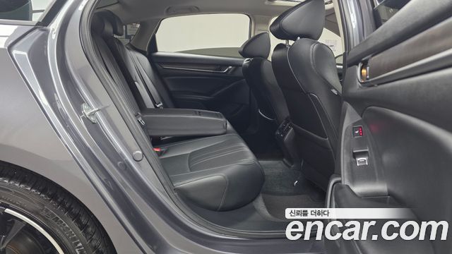 Honda Accord 2021 — photo 17