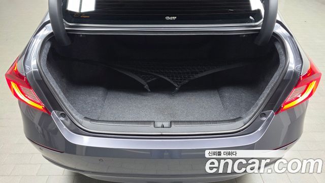 Honda Accord 2021 — photo 22