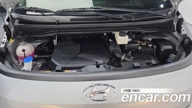 Hyundai Staria 2023 — photo 6