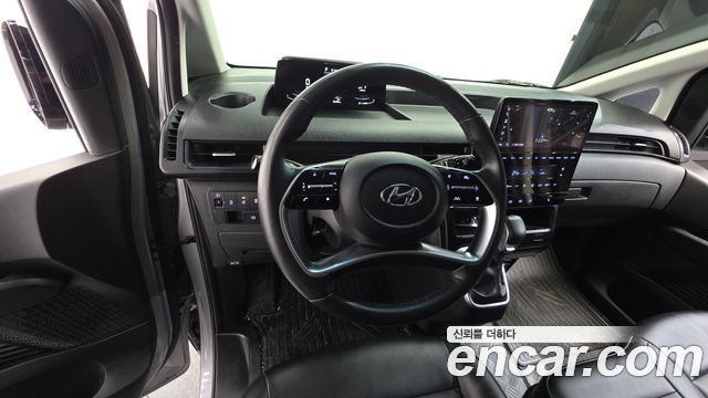 Hyundai Staria 2023 — photo 13