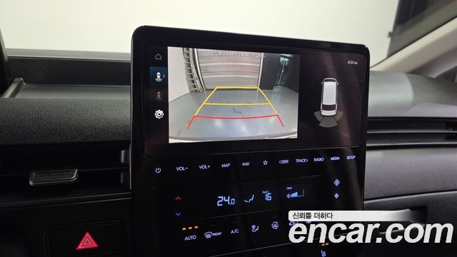 Hyundai Staria 2023 — photo 16