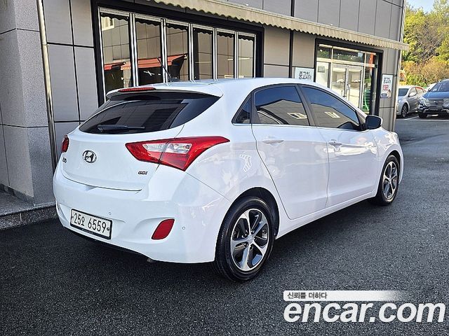 Hyundai i30 2016 — photo 3