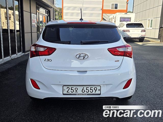 Hyundai i30 2016 — photo 4