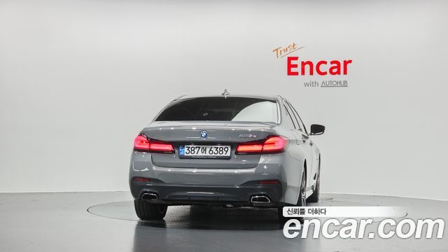 BMW 5-Series 2022 — photo 4