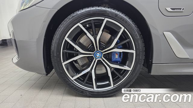 BMW 5-Series 2022 — photo 5