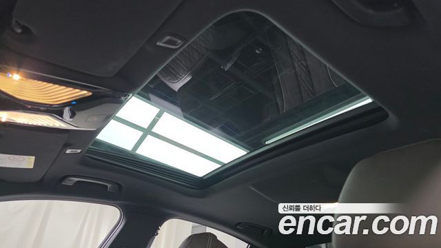 BMW 5-Series 2022 — photo 22