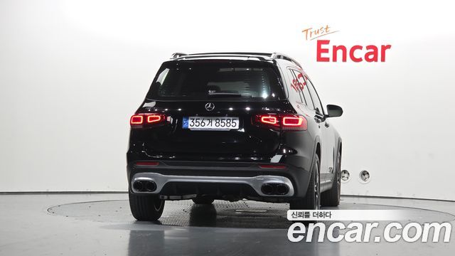Mercedes-Benz GLB-Class 2021 — photo 4