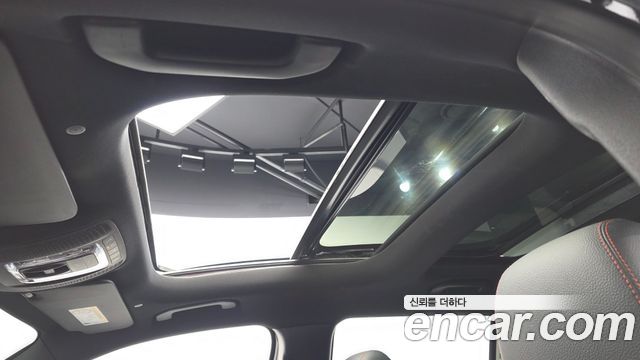 Mercedes-Benz GLB-Class 2021 — photo 23