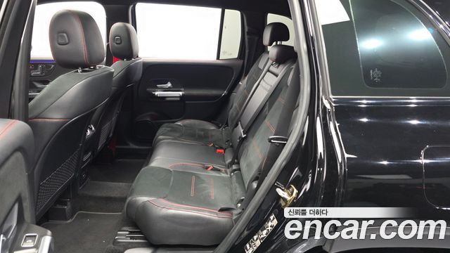 Mercedes-Benz GLB-Class 2021 — photo 16