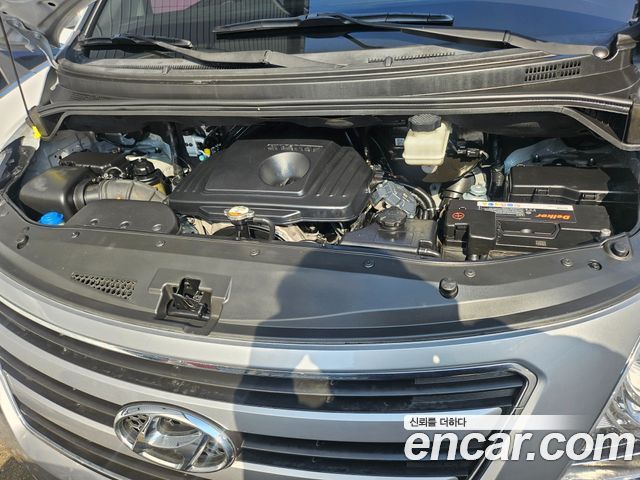 Hyundai Starex 2017 — photo 6
