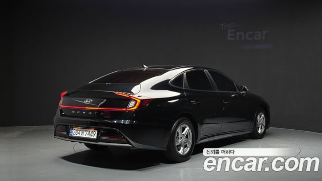 Hyundai Sonata 2022 — photo 2