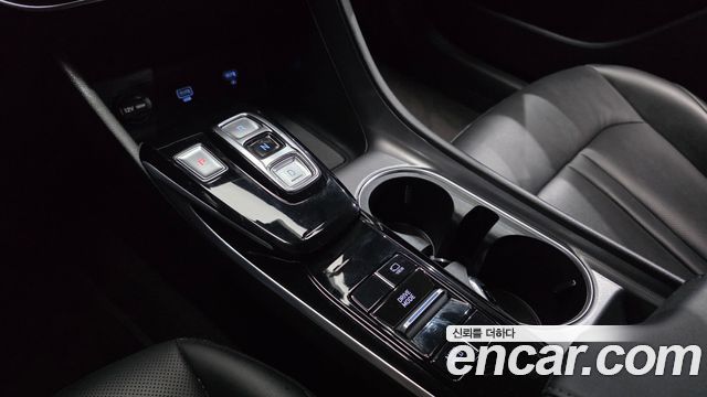 Hyundai Sonata 2022 — photo 9