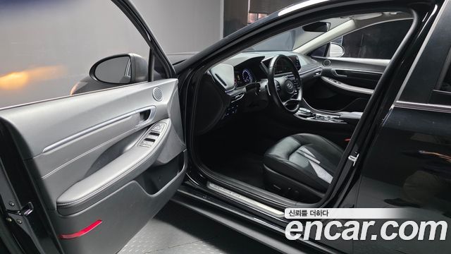 Hyundai Sonata 2022 — photo 10