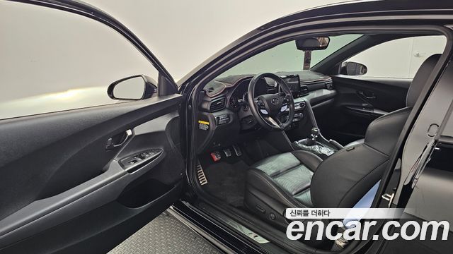 Hyundai Veloster 2020 — photo 13