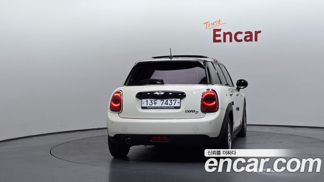 Mini Cooper 2015 — photo 4