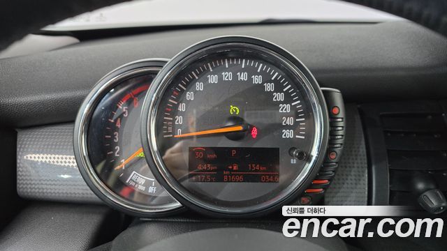 Mini Cooper 2015 — photo 8