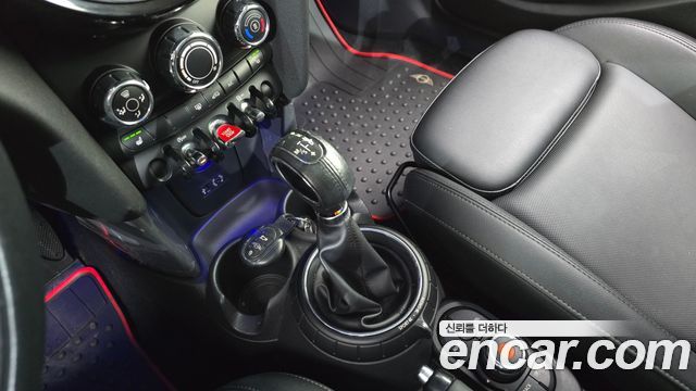 Mini Cooper 2015 — photo 9