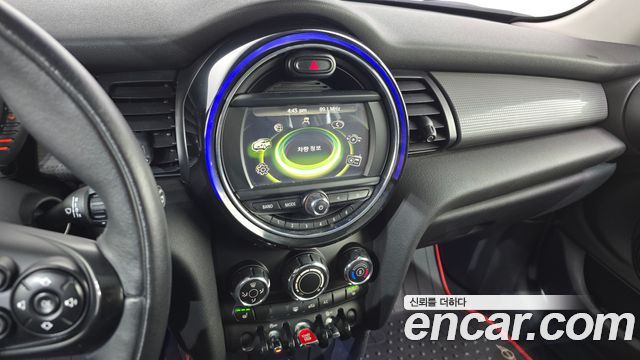 Mini Cooper 2015 — photo 20