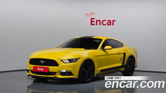 Ford Mustang 2015 — photo 1