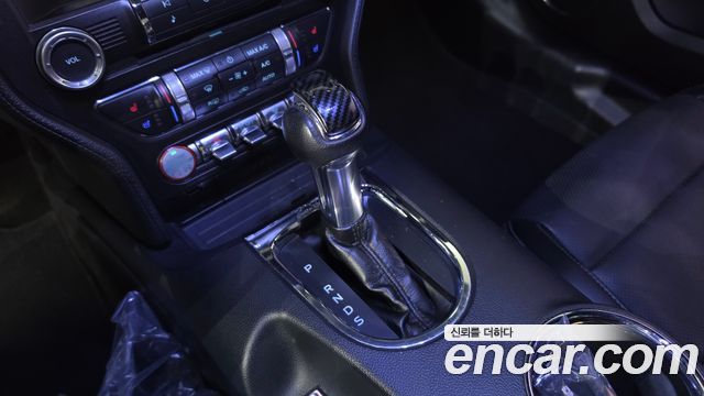Ford Mustang 2015 — photo 9
