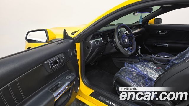 Ford Mustang 2015 — photo 10