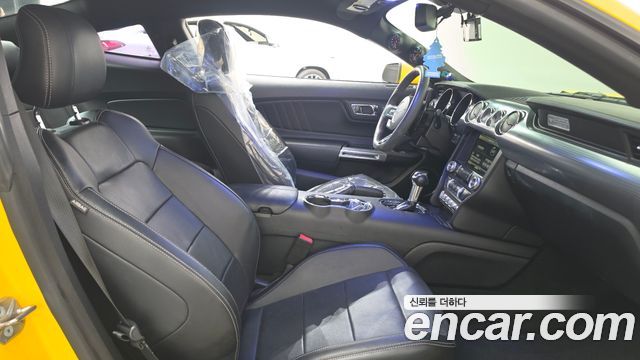 Ford Mustang 2015 — photo 11