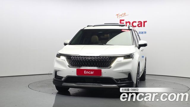 Kia Canival 2023 — photo 3