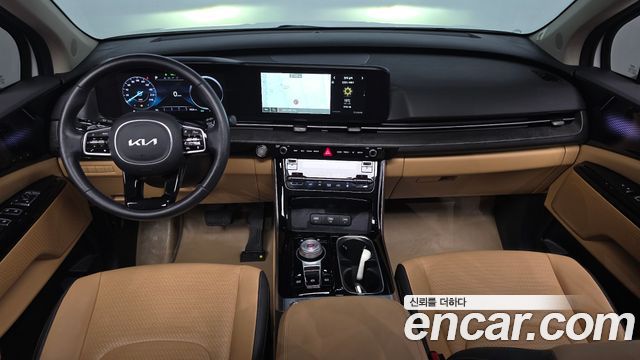 Kia Canival 2023 — photo 10