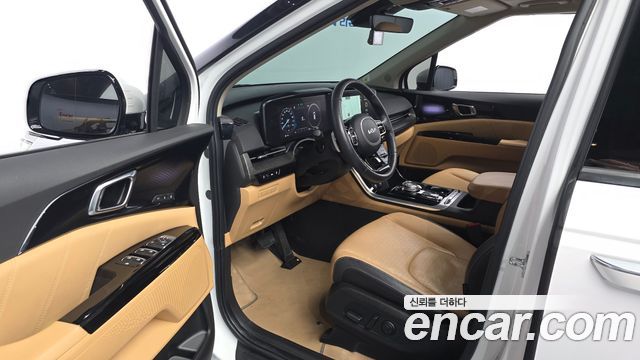 Kia Canival 2023 — photo 13