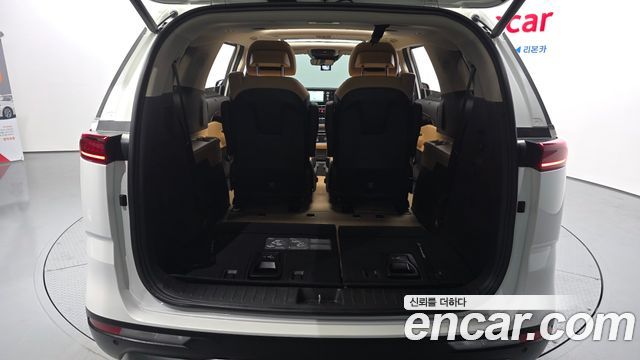 Kia Canival 2023 — photo 33