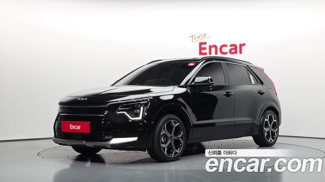 Kia Niro 2023 — photo 1
