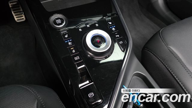 Kia Niro 2023 — photo 12