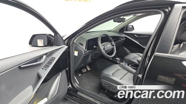 Kia Niro 2023 — photo 13
