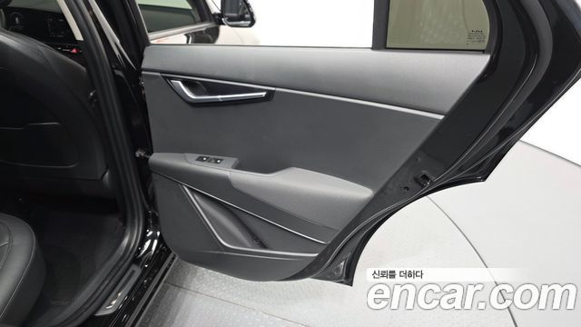 Kia Niro 2023 — photo 15