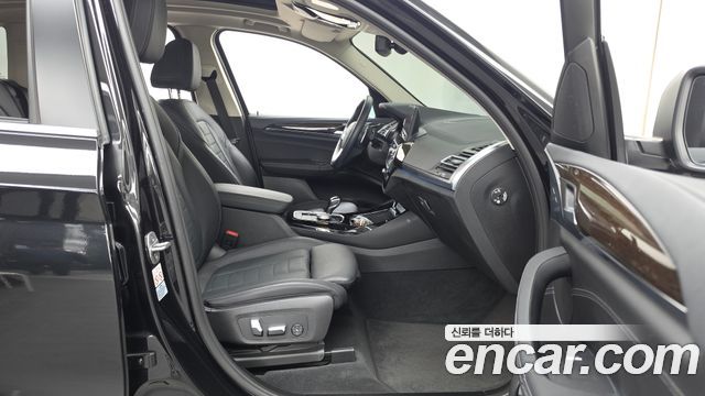 BMW X3 2022 — photo 17