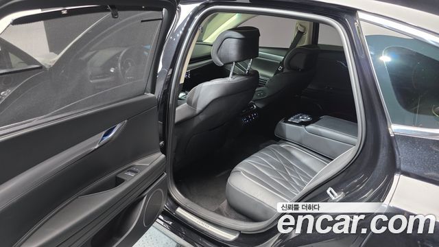 Genesis G80 2022 — photo 17